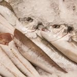 Pescado con la piel hacia abajo en una sartén fría: el secreto del crujiente perfecto pescado-con-la-piel-hacia-abajo-en-una-sarten-fria.jpg